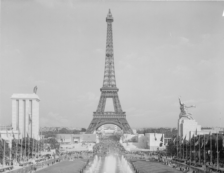 La_Tour_Eiffel_en_1937
