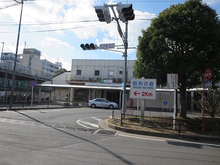 士気駅前