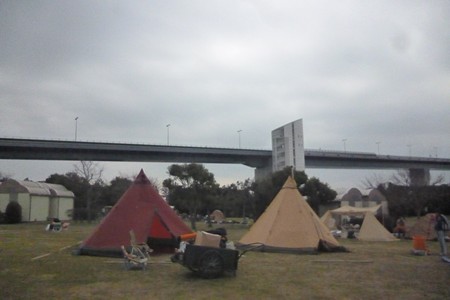 0222-Camp