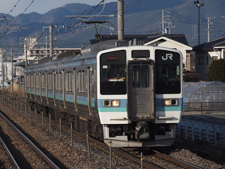 211系快速みすず 篠ノ井線平田駅