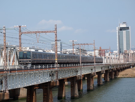 207系普通 東海道本線新大阪~大阪01