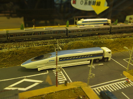 500系の陸送の模型 梅小路蒸気機関車館