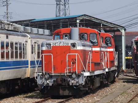 DE10 松任工場02