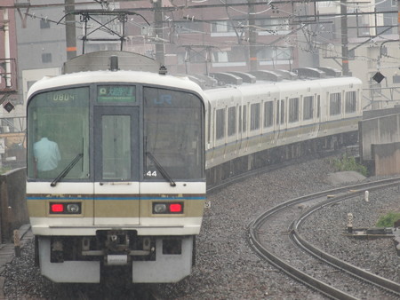 221系大和路快速 大阪環状線芦原橋駅01
