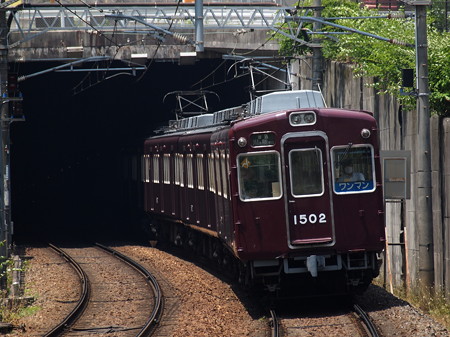 能勢電1500系普通 妙見線一の鳥居駅01