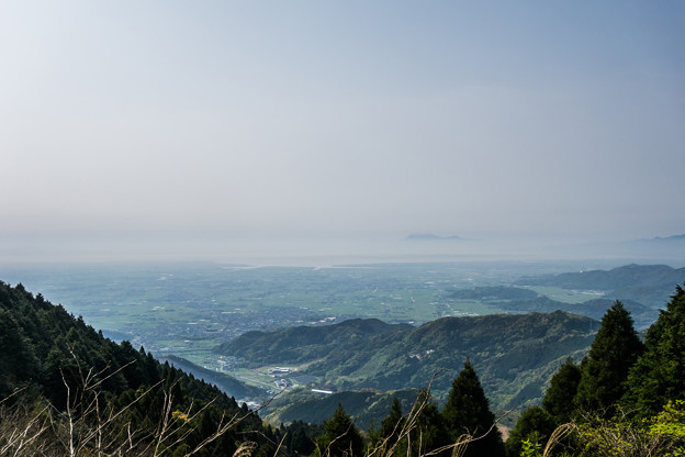 遠くに霞む雲仙