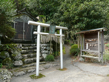 大石神社