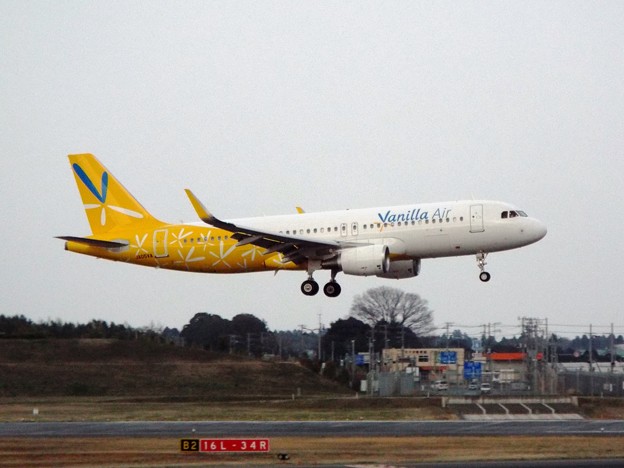 244A320200JA05VA成田160322