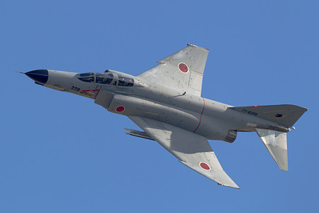 Maneuver Flight_F-4_02