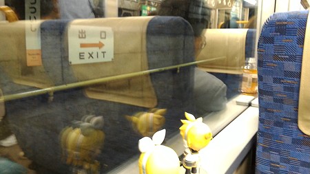 筒石駅に停車。 レン:「ここ、第三セクターに移管しても、ちゃんと...