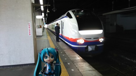 ■ 長岡 7:22 → 新潟 8:31 3361M 快速「おはよう信越」 ミク:...