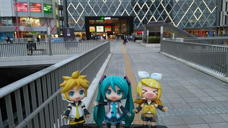 ミク:「マスター、お疲れ様でした! 今日も凄い成果が出ましたね♪...