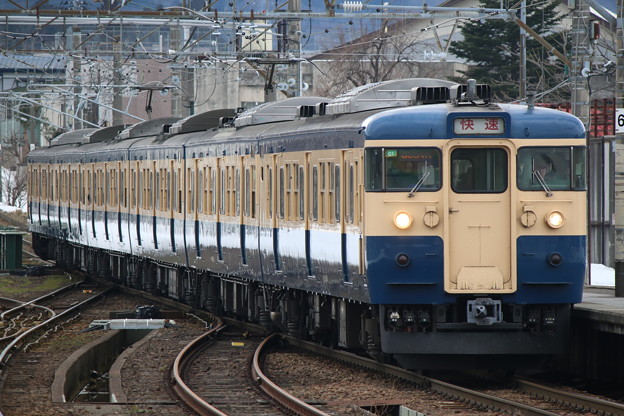 信越本線115系1000番台 C1編成 スカ色 快速信越線スイッチバック号 写真共有サイト フォト蔵