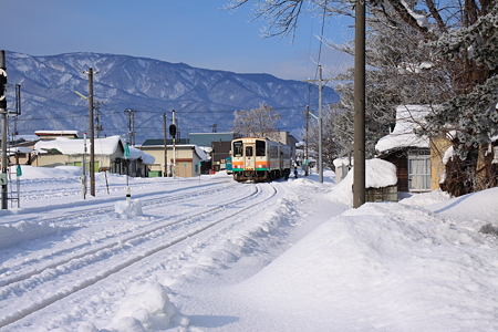 フラワー長井線　長井駅構内