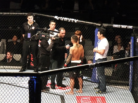 UFC 144 山本“KID”徳郁vsヴァウアン・リー (3)