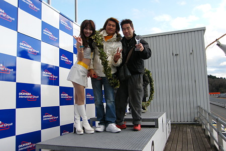 2011_1223HOT-K0066