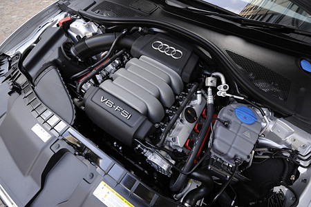 新型アウディＡ６　(4)