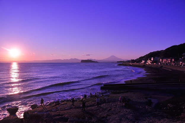 沈み始める夕日 稲村ヶ崎 写真共有サイト フォト蔵