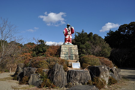 河村瑞賢像クリスマスバージョン